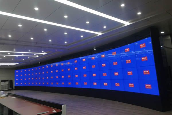 LCD拼接屏與LED顯示屏的區(qū)別有哪些，該如何選擇？