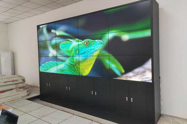 拼接屏是怎么做到4K、6K、8K…顯示的？大分辨顯示解決方案